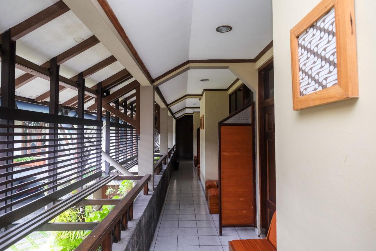 Urbanview Hotel Syariah Wisnugraha By Reddoorz Γιογκιακάρτα Εξωτερικό φωτογραφία