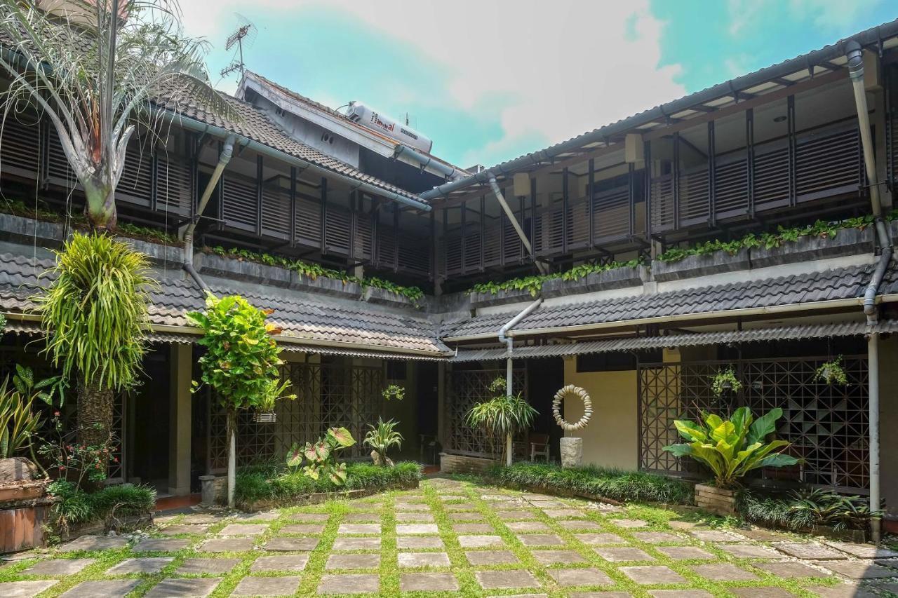 Urbanview Hotel Syariah Wisnugraha By Reddoorz Γιογκιακάρτα Εξωτερικό φωτογραφία