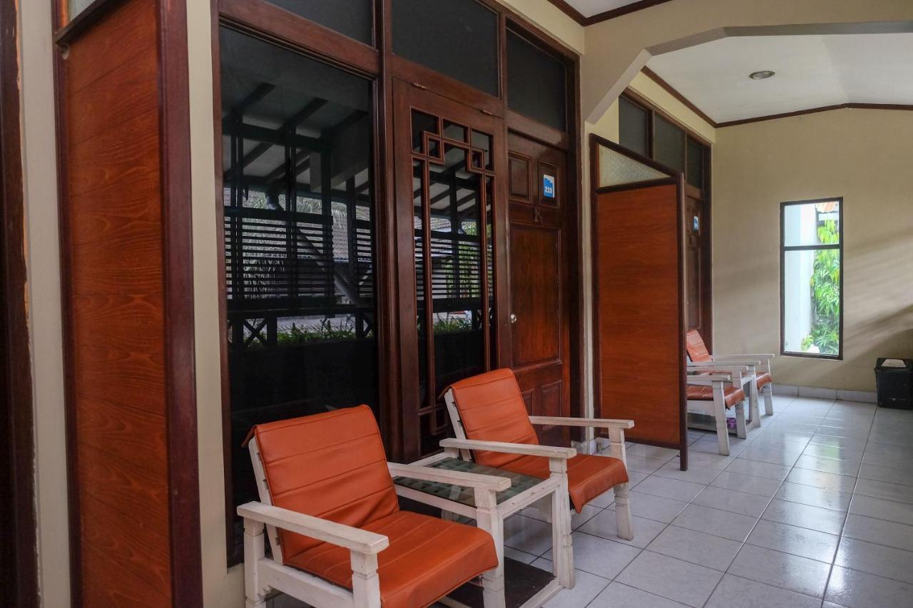Urbanview Hotel Syariah Wisnugraha By Reddoorz Γιογκιακάρτα Εξωτερικό φωτογραφία