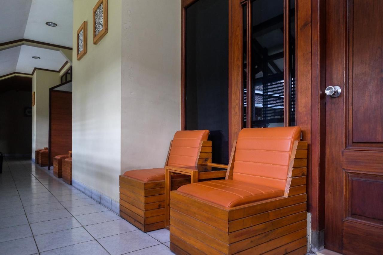 Urbanview Hotel Syariah Wisnugraha By Reddoorz Γιογκιακάρτα Εξωτερικό φωτογραφία
