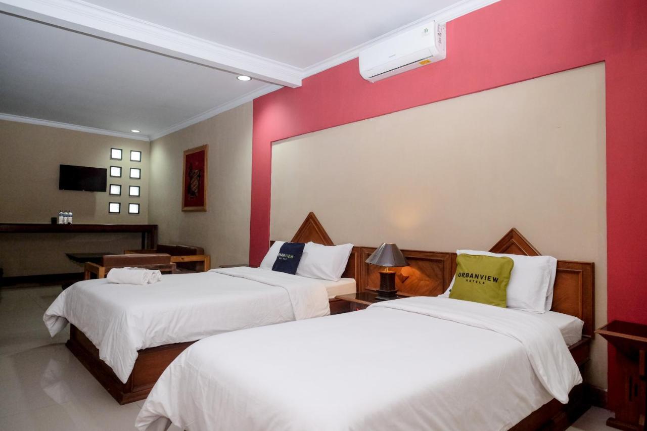 Urbanview Hotel Syariah Wisnugraha By Reddoorz Γιογκιακάρτα Εξωτερικό φωτογραφία