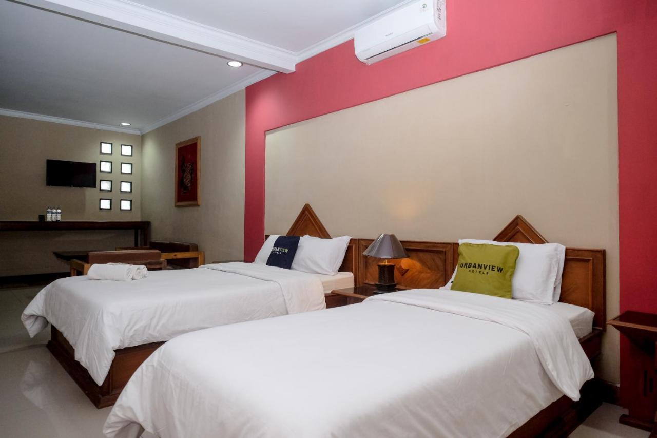 Urbanview Hotel Syariah Wisnugraha By Reddoorz Γιογκιακάρτα Εξωτερικό φωτογραφία
