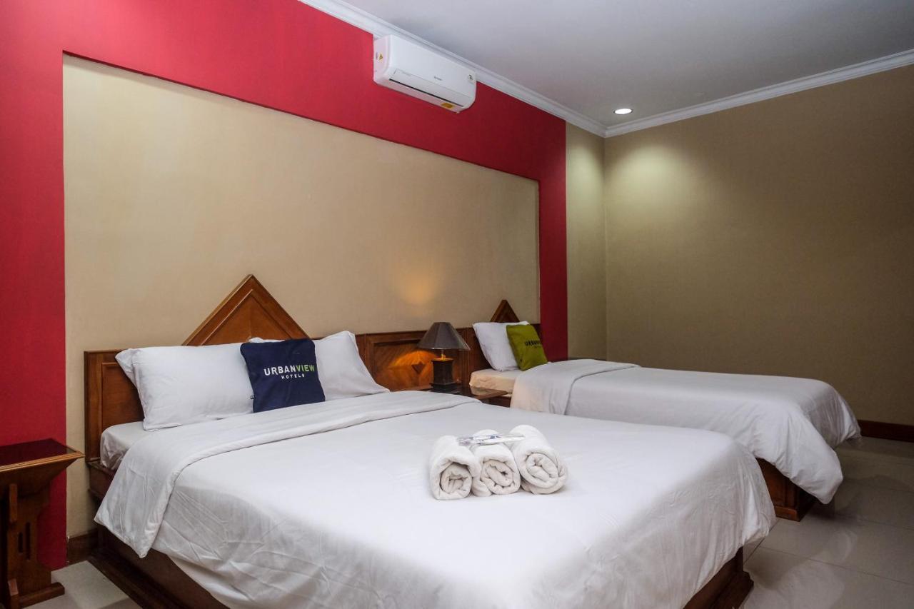 Urbanview Hotel Syariah Wisnugraha By Reddoorz Γιογκιακάρτα Εξωτερικό φωτογραφία