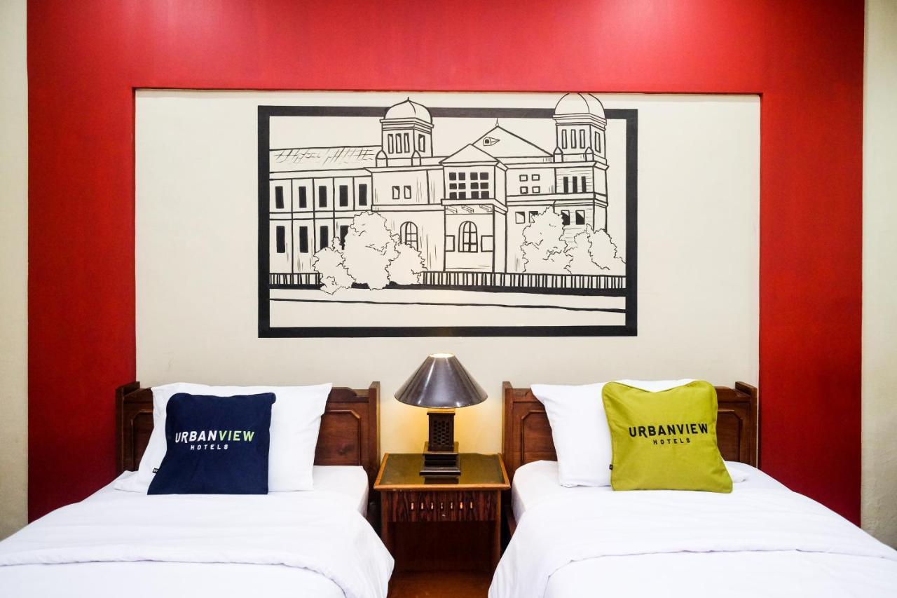 Urbanview Hotel Syariah Wisnugraha By Reddoorz Γιογκιακάρτα Εξωτερικό φωτογραφία