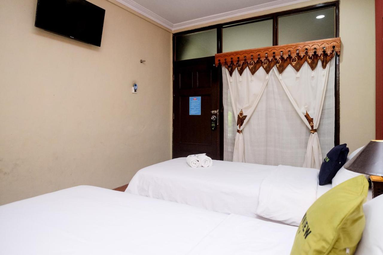 Urbanview Hotel Syariah Wisnugraha By Reddoorz Γιογκιακάρτα Εξωτερικό φωτογραφία