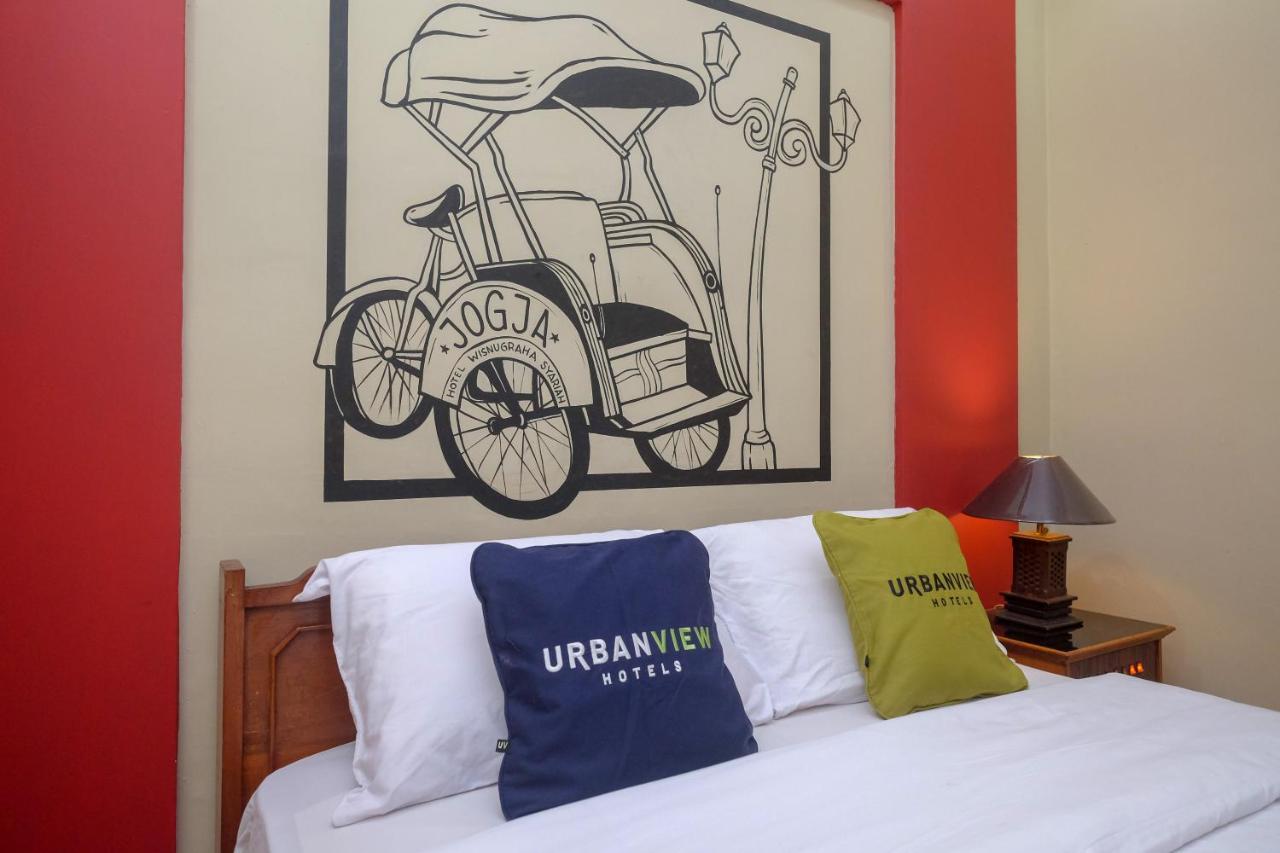 Urbanview Hotel Syariah Wisnugraha By Reddoorz Γιογκιακάρτα Εξωτερικό φωτογραφία