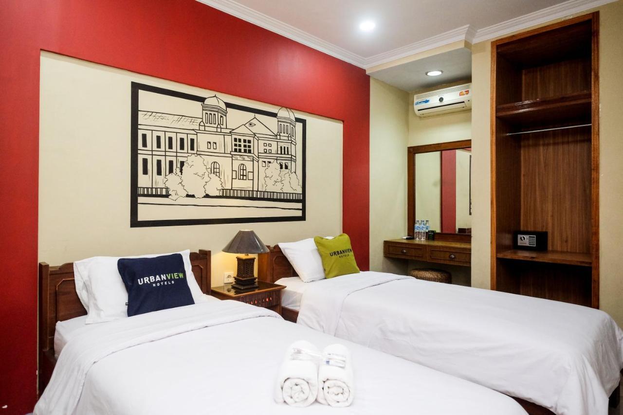Urbanview Hotel Syariah Wisnugraha By Reddoorz Γιογκιακάρτα Εξωτερικό φωτογραφία