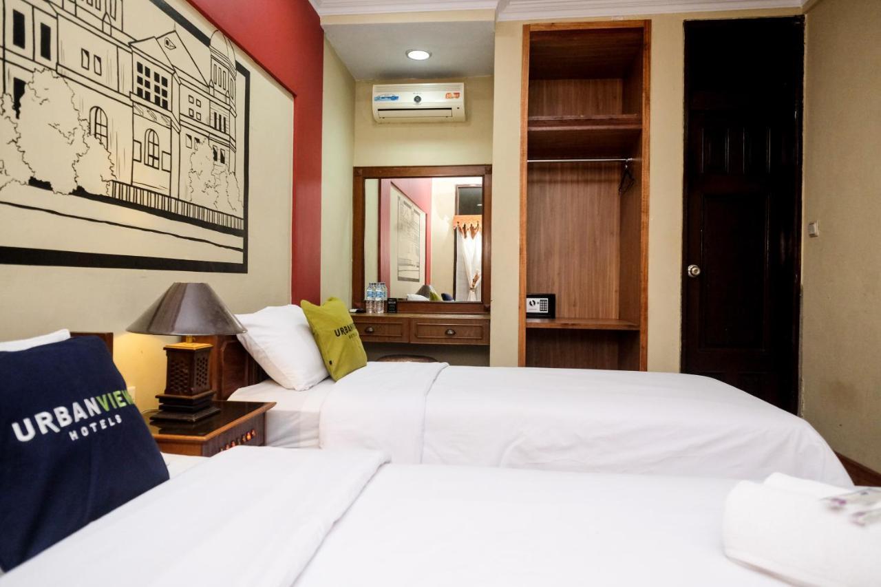 Urbanview Hotel Syariah Wisnugraha By Reddoorz Γιογκιακάρτα Εξωτερικό φωτογραφία